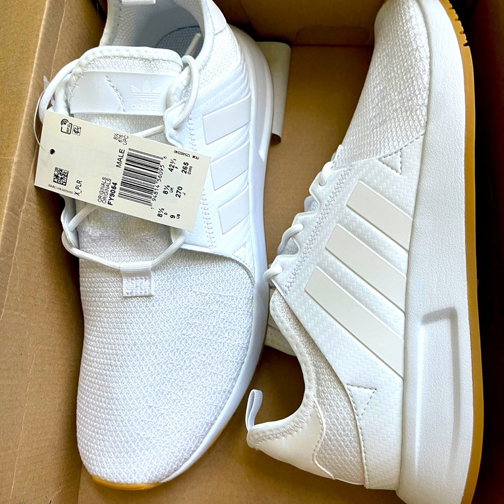 Mens size 9 Adidas